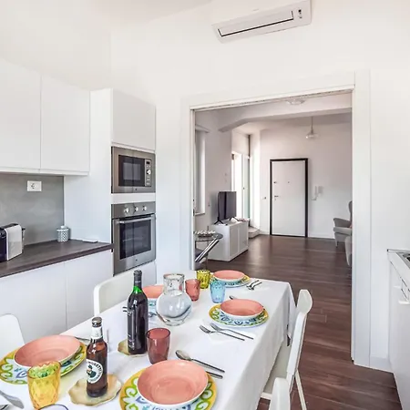 Sunrise Apartements - Sky *